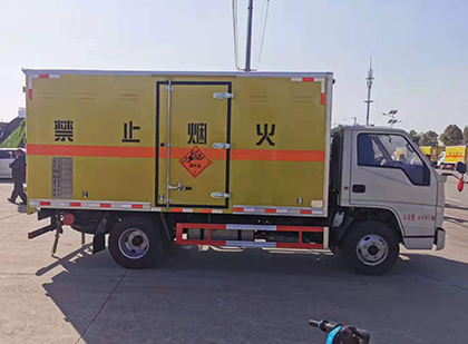 沅陵爆破器材运输车